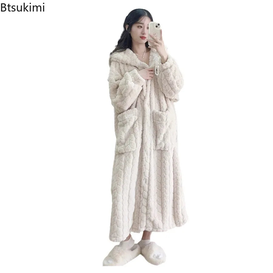Women's Coral Velvet Robe