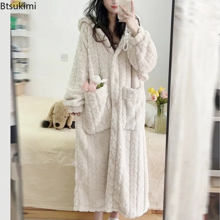 Women's Coral Velvet Robe
